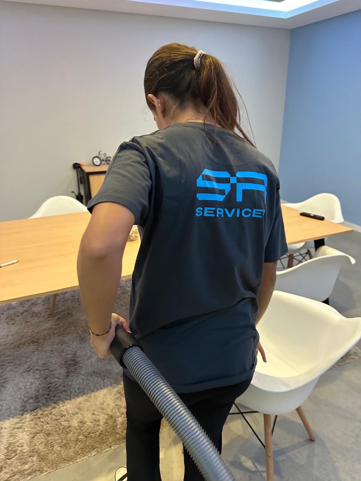 Serviço de limpeza SR Services 15